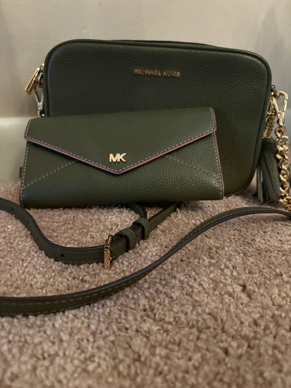 Michael Kors Olive Pebbled Leather Crossbody with Gold Chain and
matching wallet